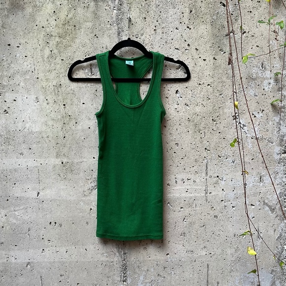TNA / Aritzia Women's Ribbed Racer Back, Long Tank Top, Kelly Green, XXS - Picture 1 of 6